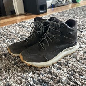 The North Face, hiking shoe,Women’s 8.5, great condition, black